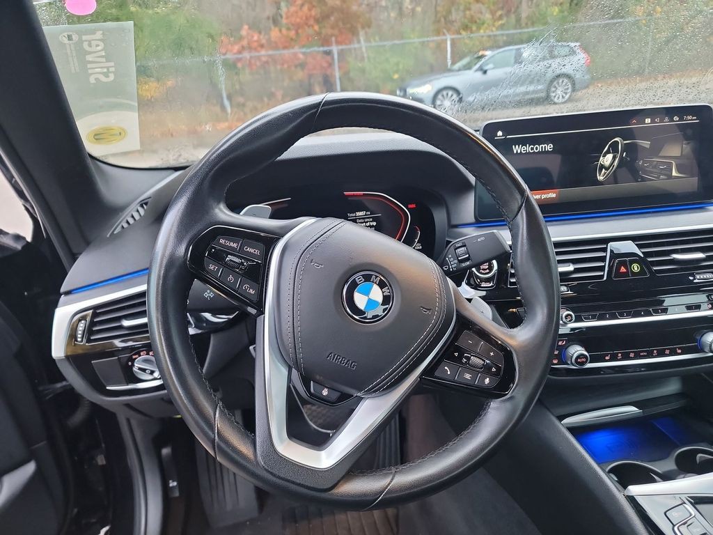 2021 BMW 5 Series Image 7