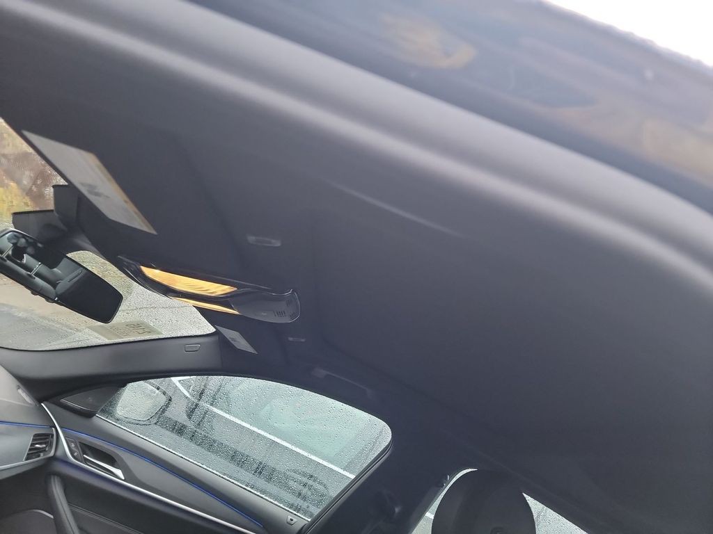 2021 BMW 5 Series Image 10