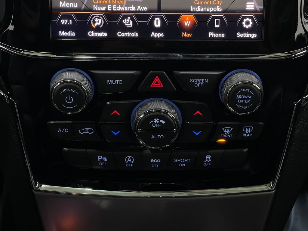 2020 Jeep Grand Cherokee Image 25