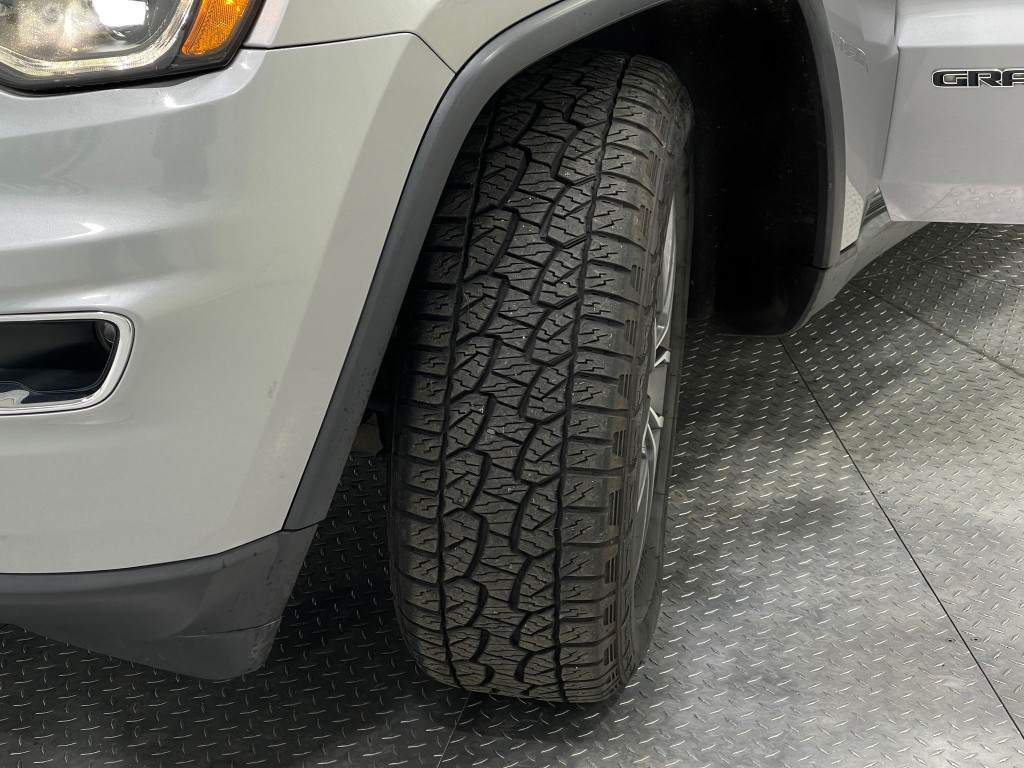 2020 Jeep Grand Cherokee Image 35