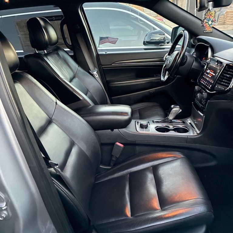 2020 Jeep Grand Cherokee Image 6