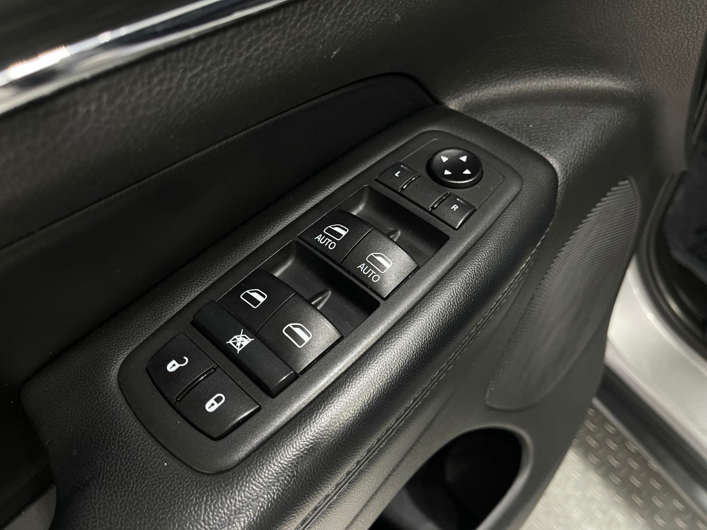 2020 Jeep Grand Cherokee Image 16