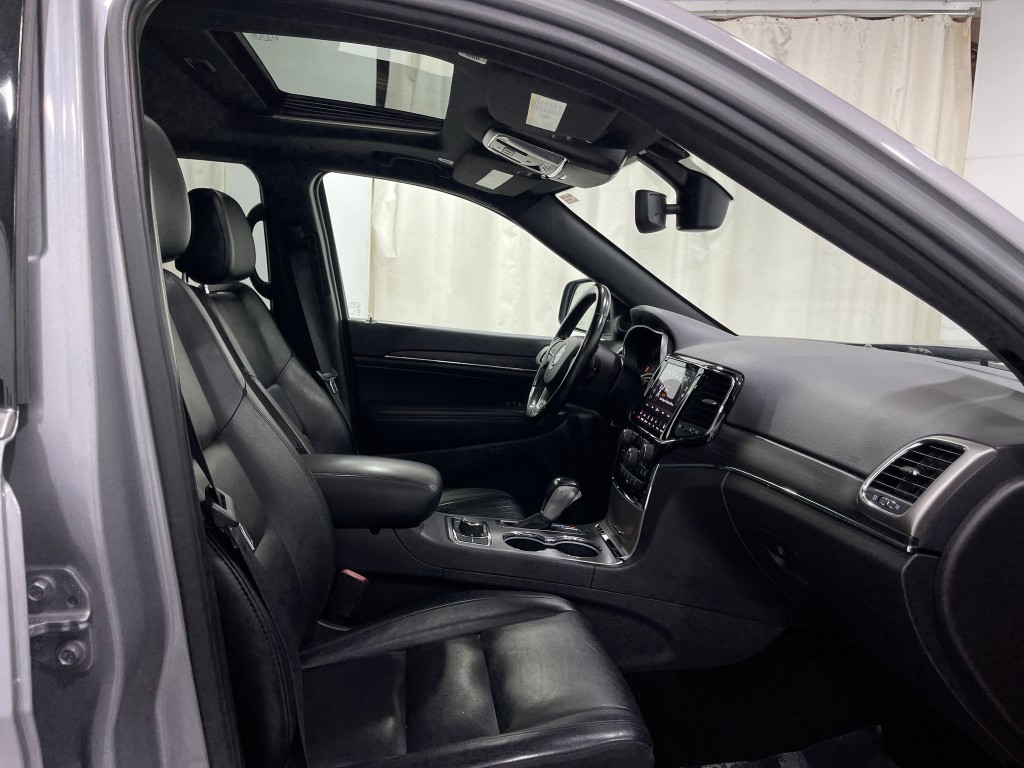 2020 Jeep Grand Cherokee Image 32