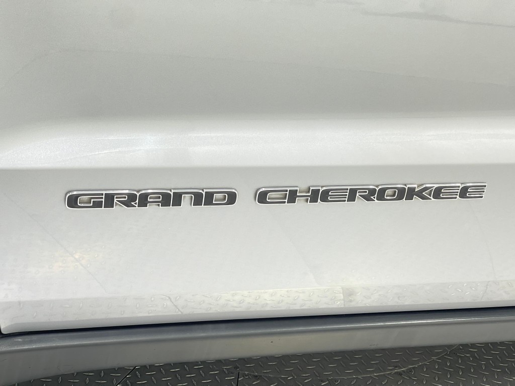 2020 Jeep Grand Cherokee Image 39