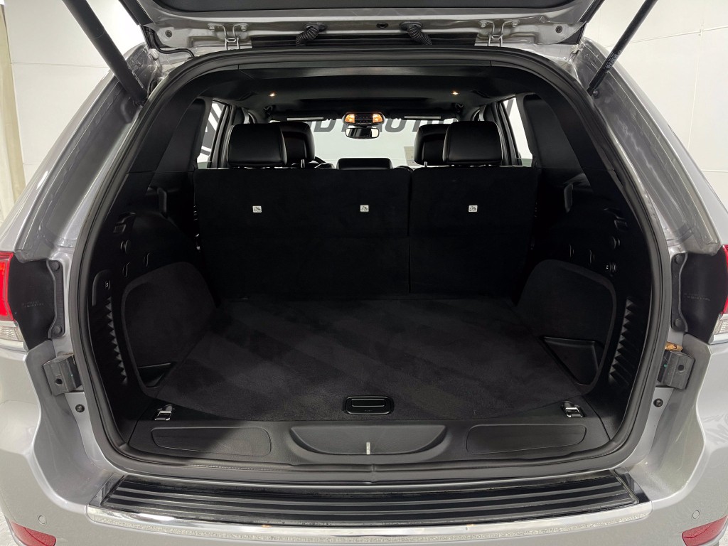 2020 Jeep Grand Cherokee Image 25