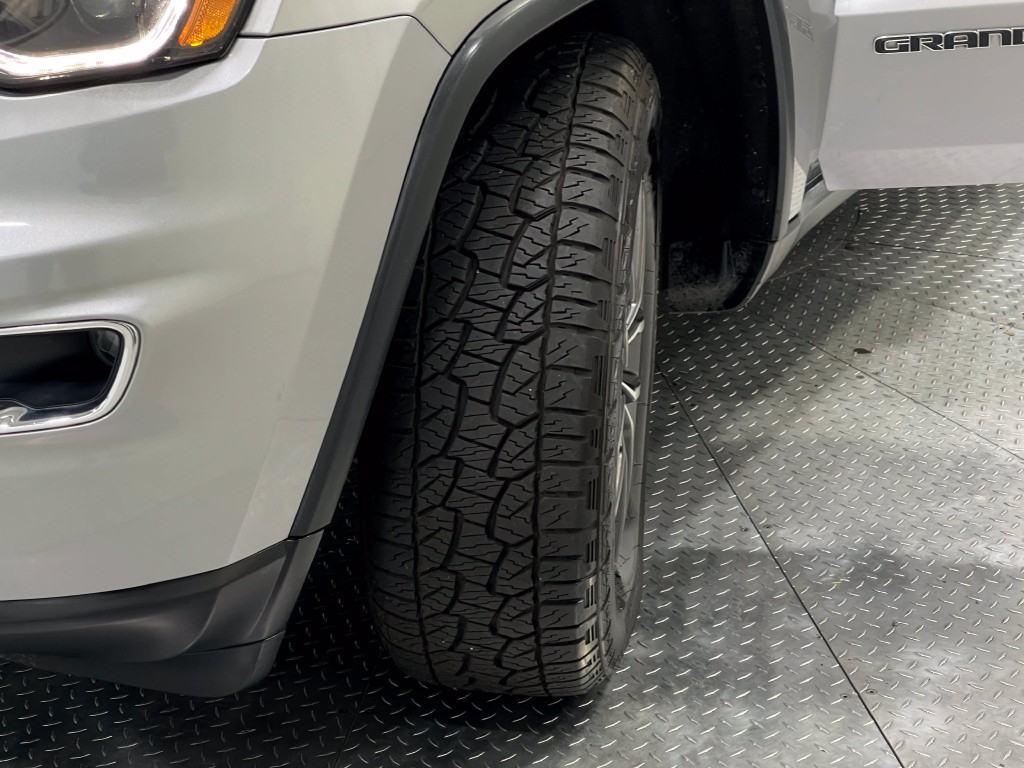 2020 Jeep Grand Cherokee Image 35