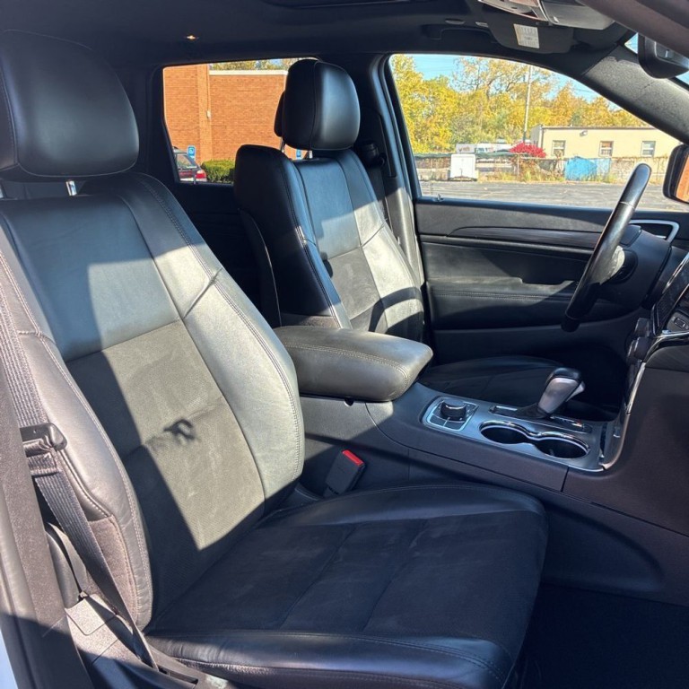 2020 Jeep Grand Cherokee Image 8