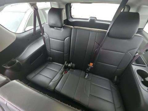 2019 Chevrolet Suburban Image 11