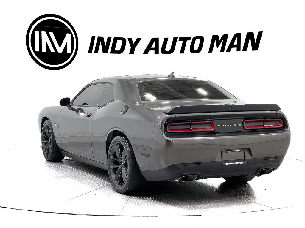 2019 Dodge Challenger Image 6