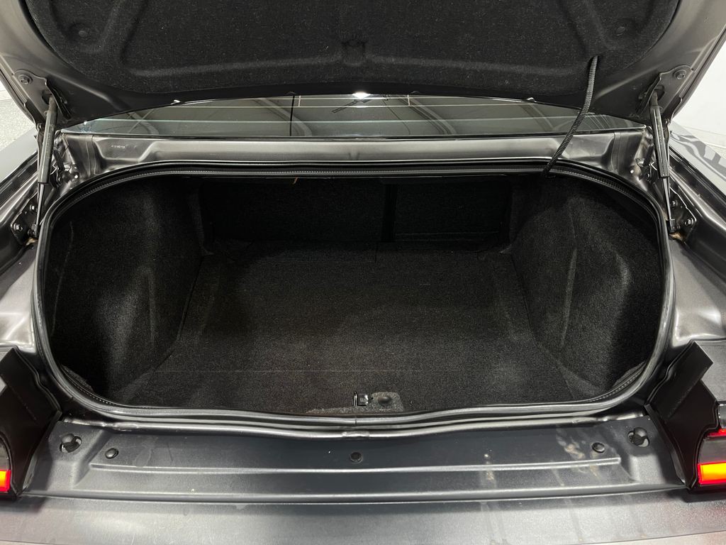 2019 Dodge Challenger Image 25