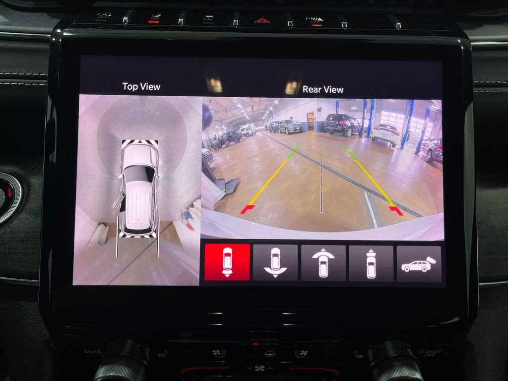 2021 Jeep Grand Cherokee Image 11