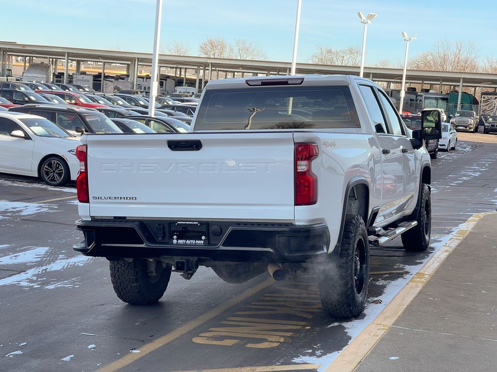 2021 Chevrolet Silverado 1500 Image 3
