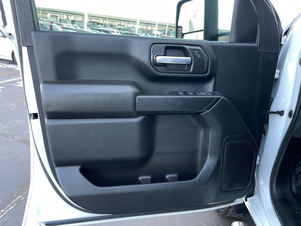 2021 Chevrolet Silverado 1500 Image 12