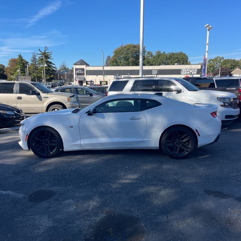 2017 Chevrolet Camaro Image 4