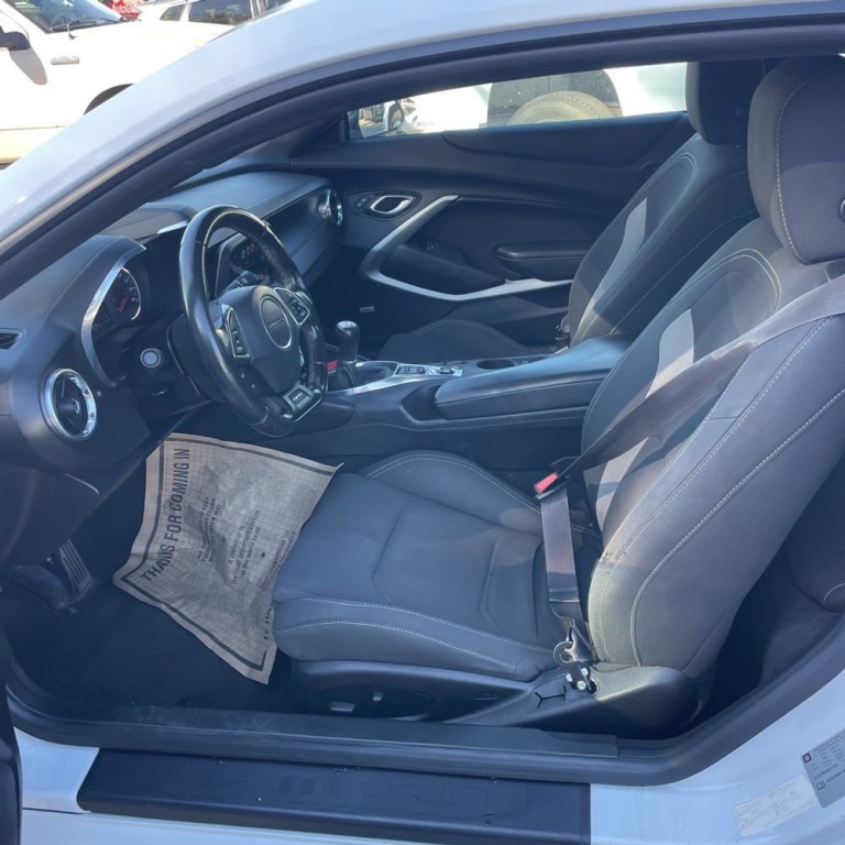 2017 Chevrolet Camaro Image 7