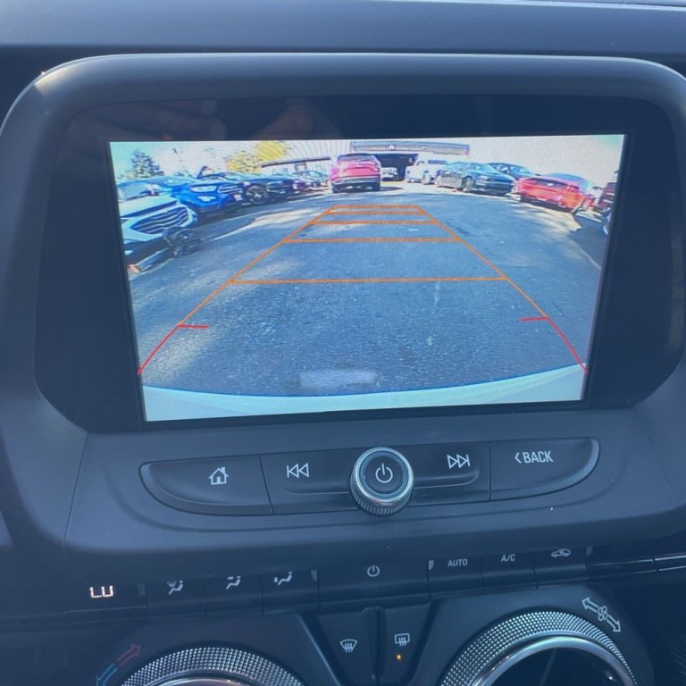 2017 Chevrolet Camaro Image 12