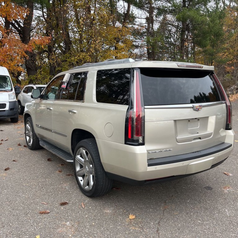 2016 Cadillac Escalade Image 6