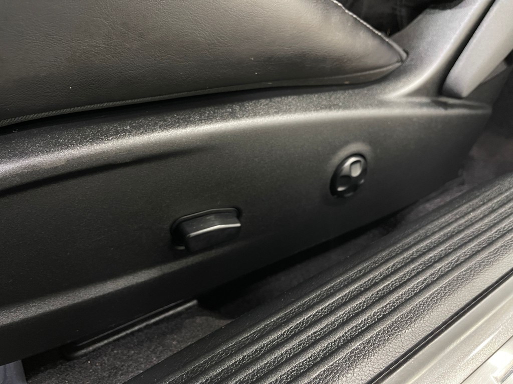 2020 Dodge Challenger Image 17