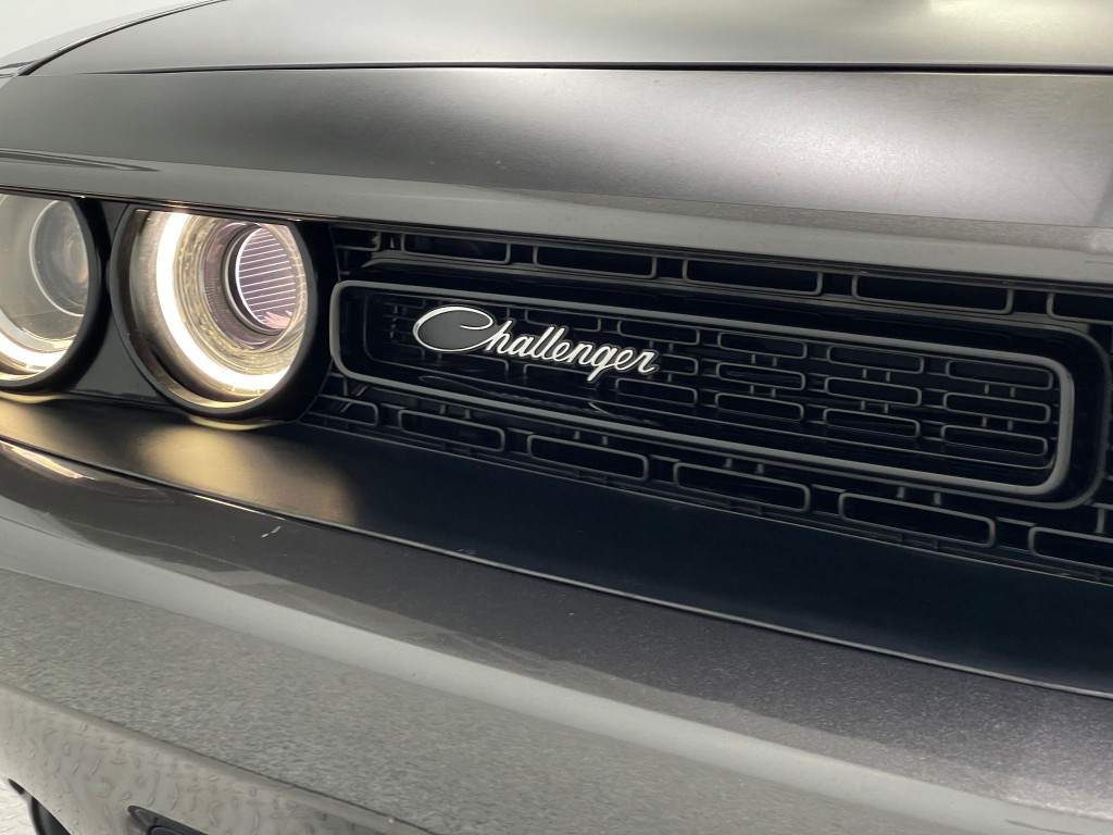 2020 Dodge Challenger Image 39