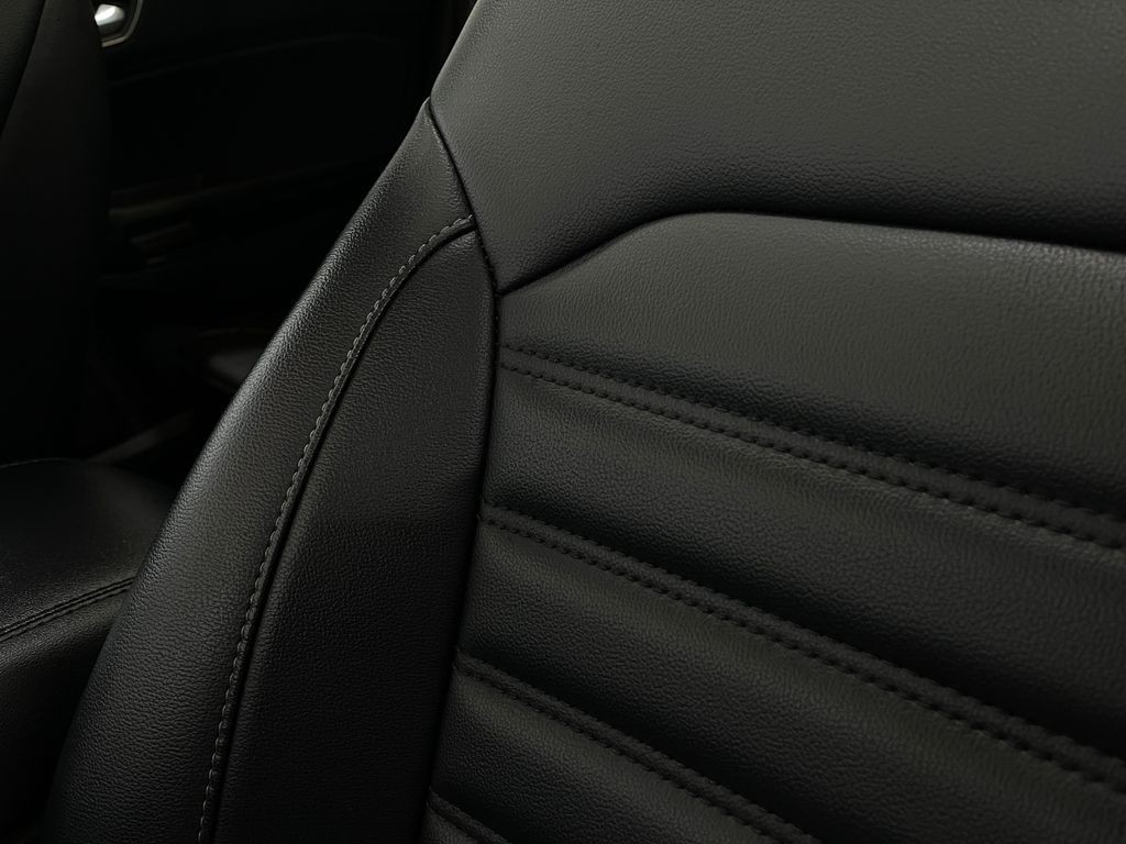 2020 Ford Edge Image 19