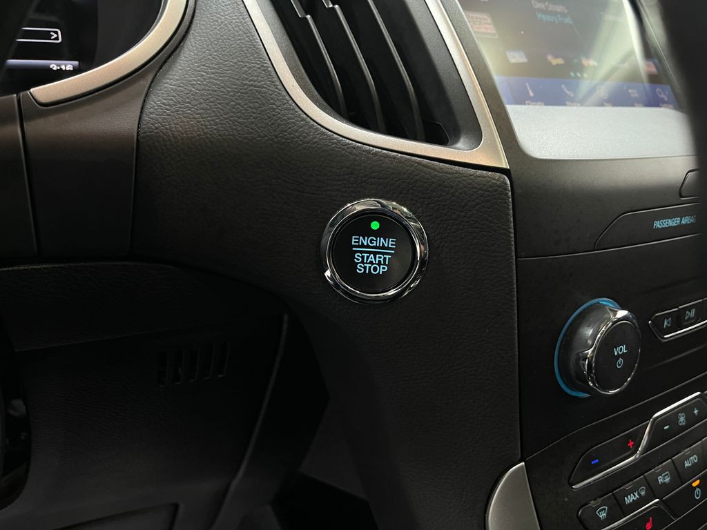 2020 Ford Edge Image 22