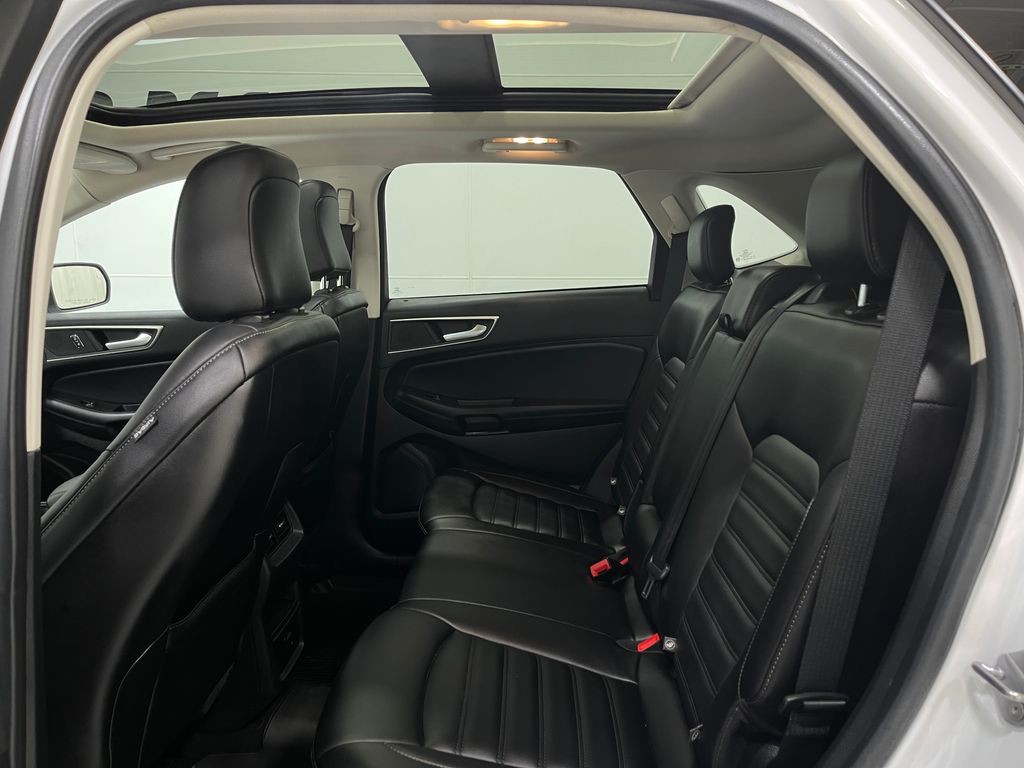 2020 Ford Edge Image 31