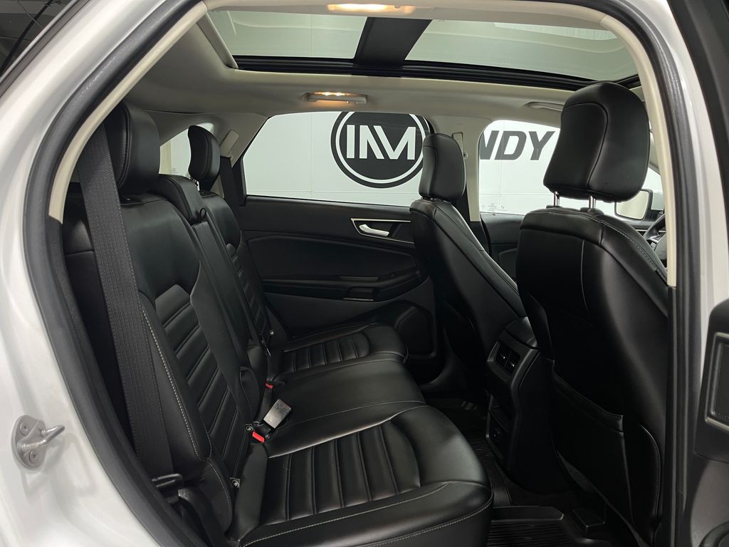2020 Ford Edge Image 32