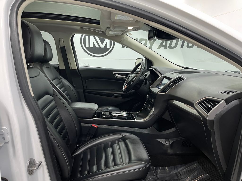 2020 Ford Edge Image 33