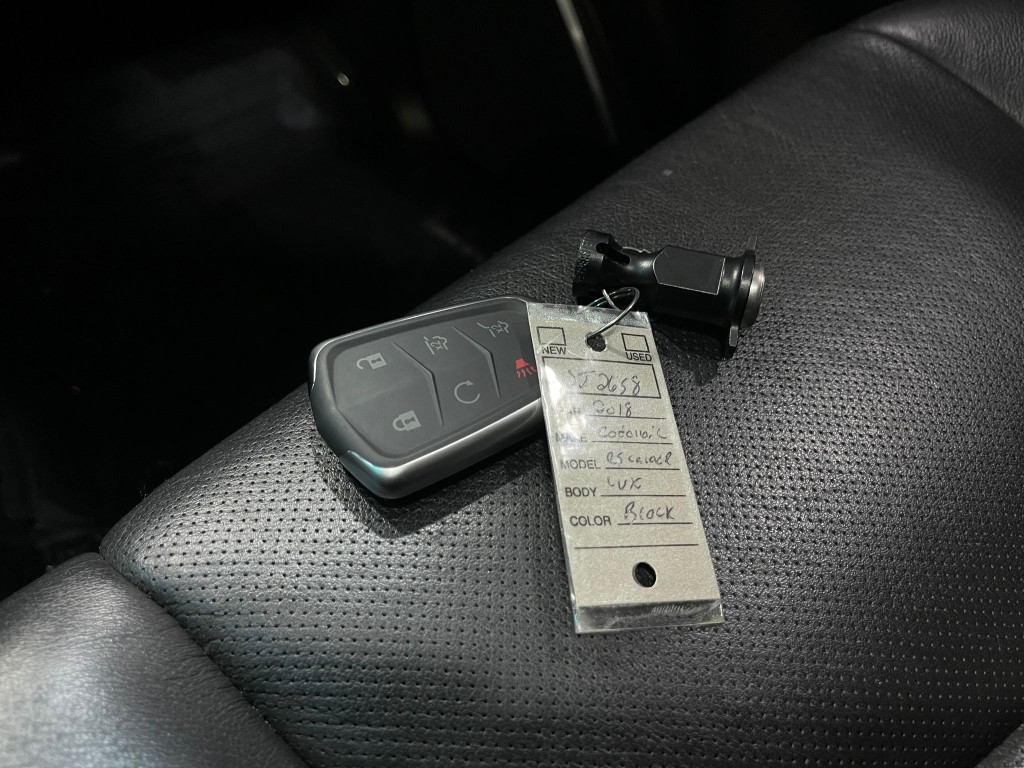 2018 Cadillac Escalade Image 40