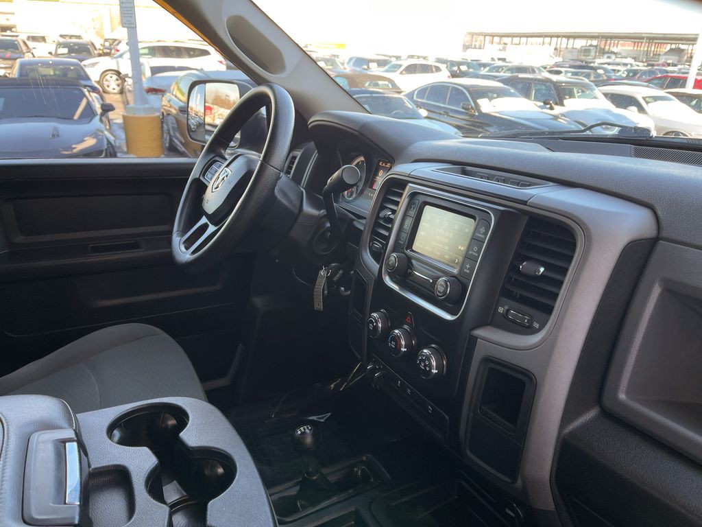 2015 RAM 2500 Image 18