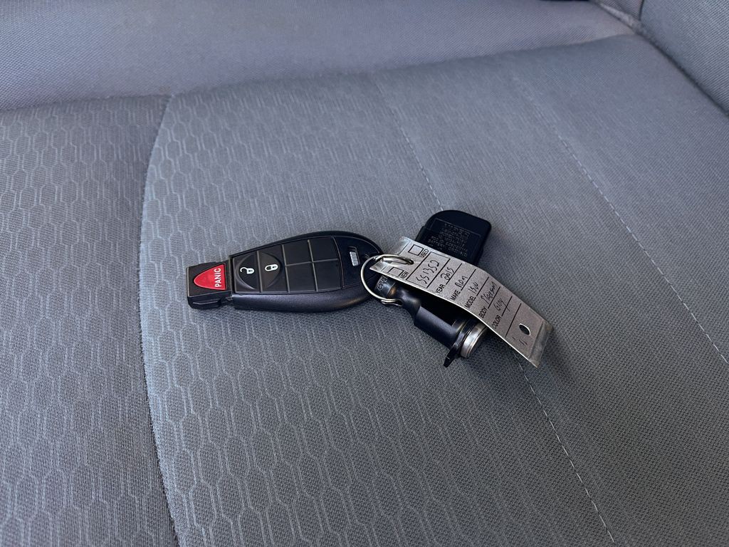 2015 RAM 2500 Image 36