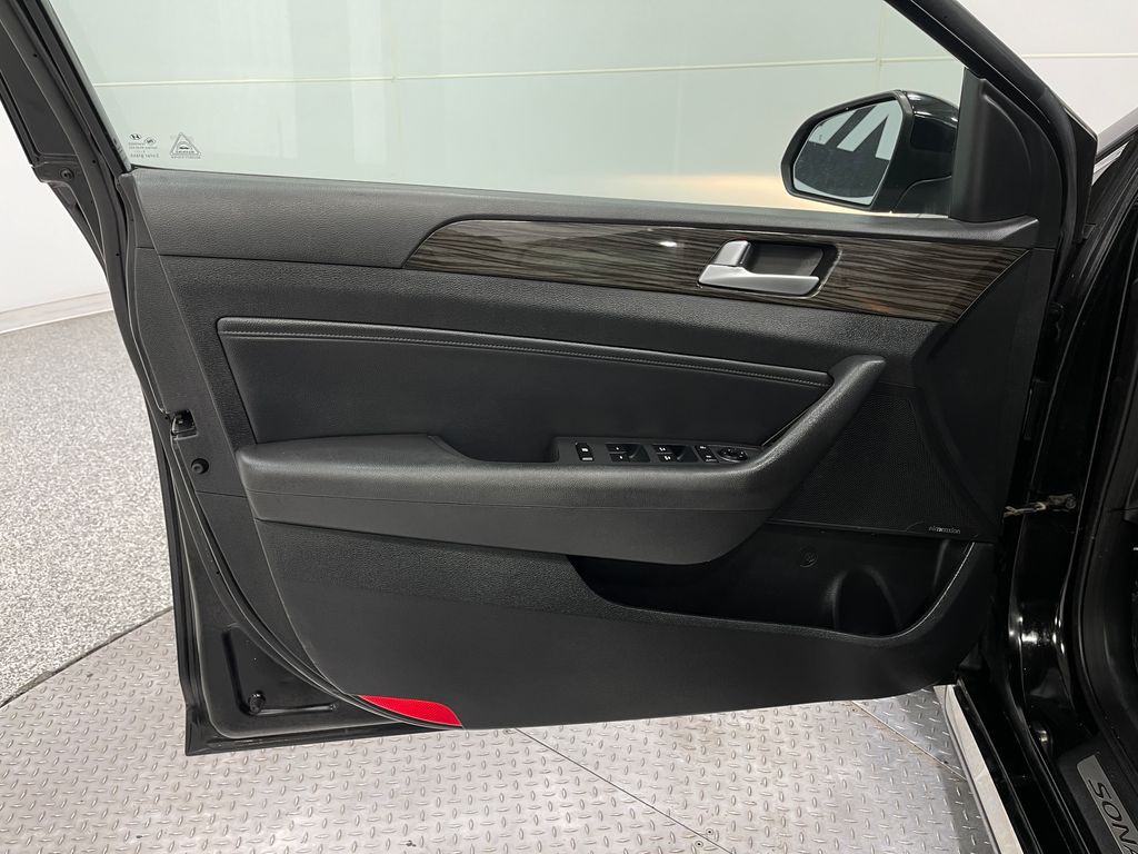 2015 Hyundai Sonata Image 12