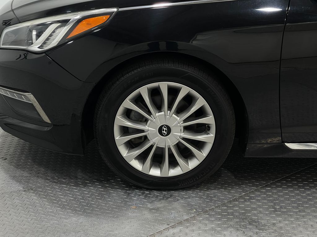 2015 Hyundai Sonata Image 32