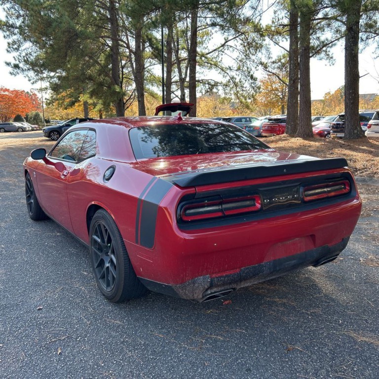 2016 Dodge Challenger Image 4