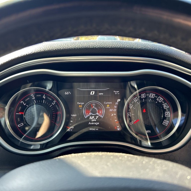 2016 Dodge Challenger Image 8