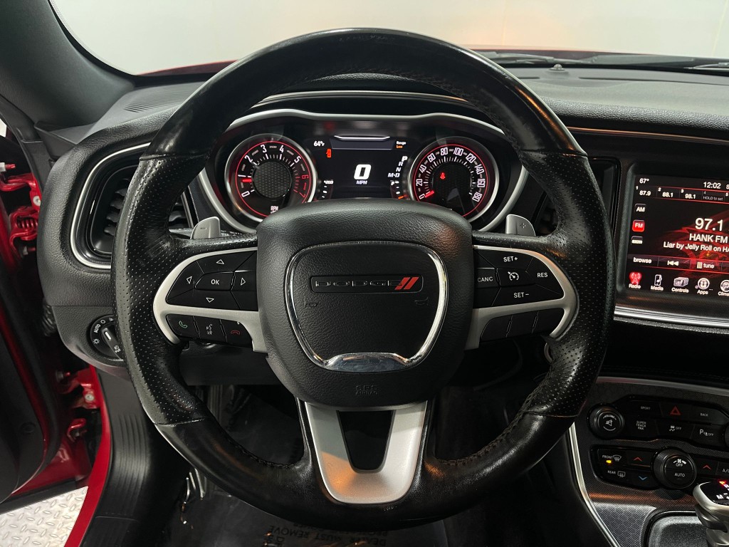 2016 Dodge Challenger Image 21