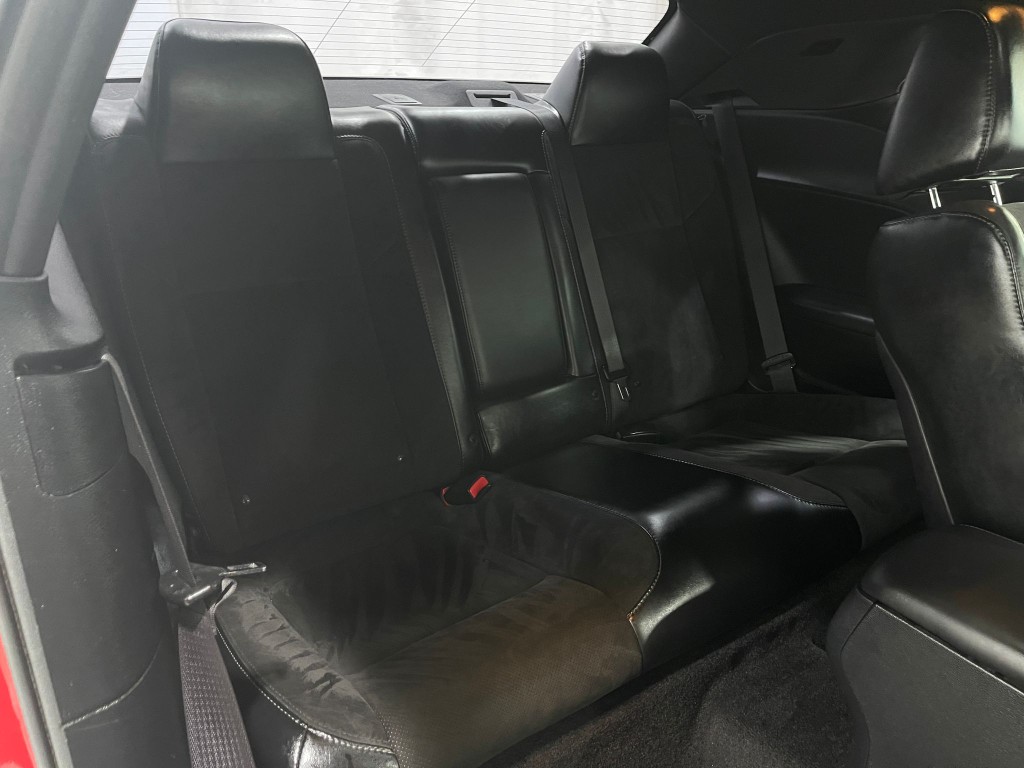 2016 Dodge Challenger Image 29