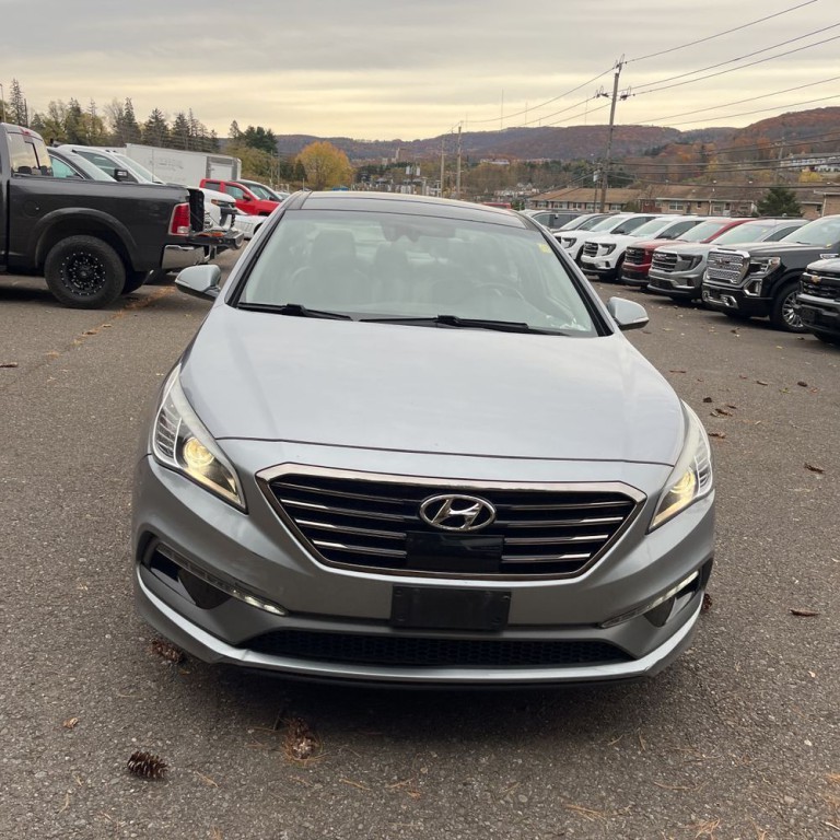 2016 Hyundai Sonata Image 2