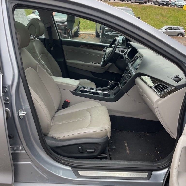 2016 Hyundai Sonata Image 9