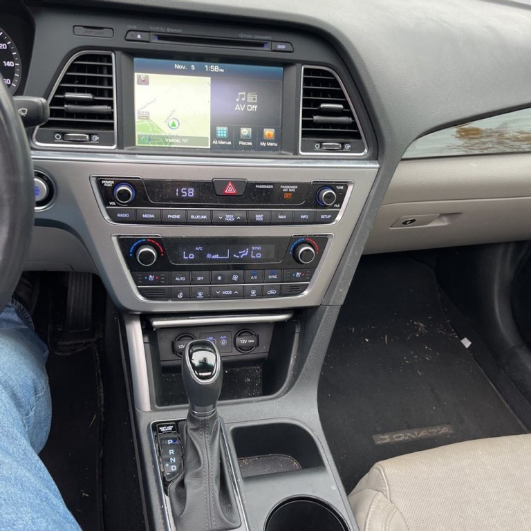 2016 Hyundai Sonata Image 12