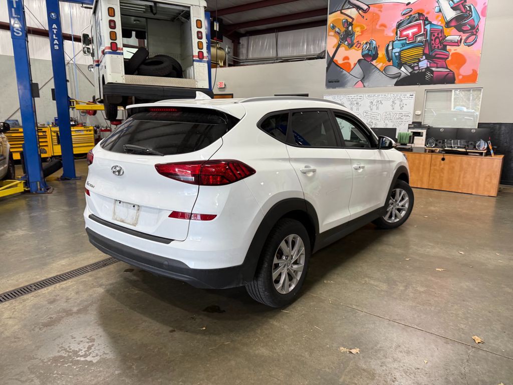 2021 Hyundai Tucson Image 3