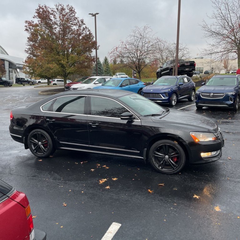 2015 Volkswagen Passat Image 3