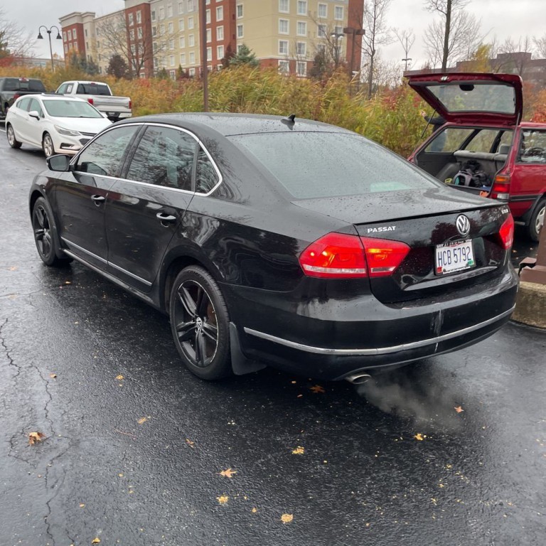 2015 Volkswagen Passat Image 6