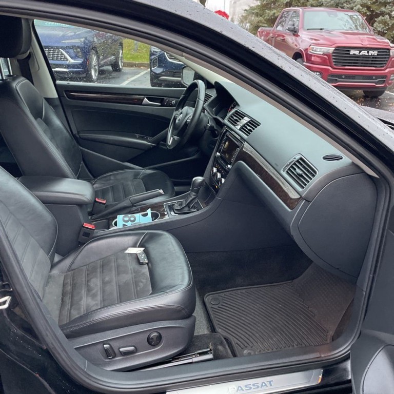 2015 Volkswagen Passat Image 8