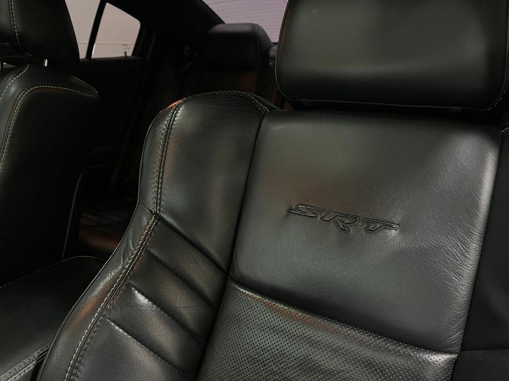 2015 Dodge Charger Image 18