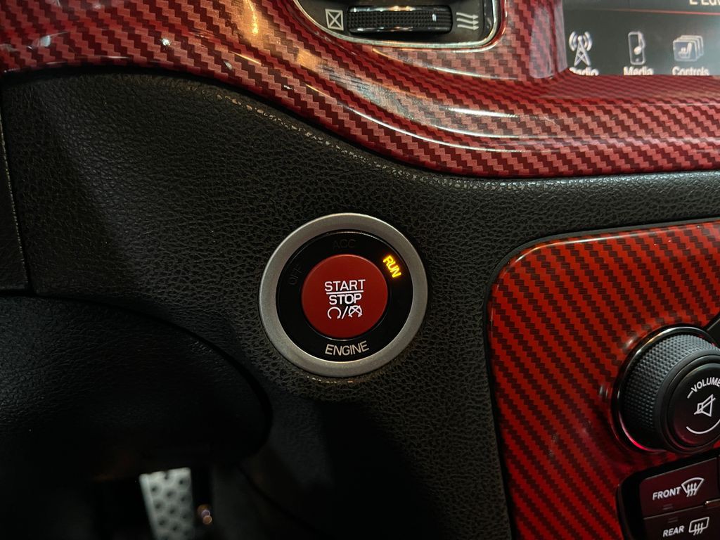 2015 Dodge Charger Image 21