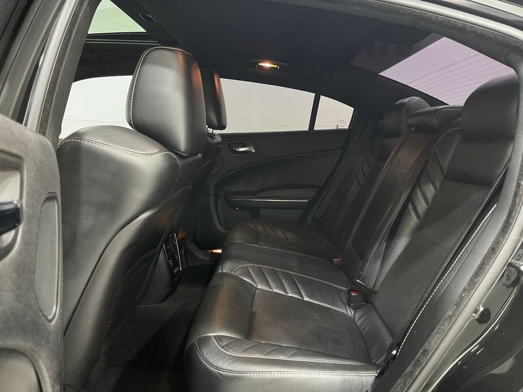 2015 Dodge Charger Image 31