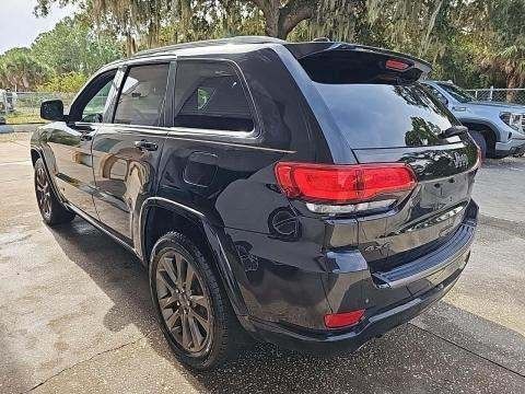 2017 Jeep Grand Cherokee Image 4