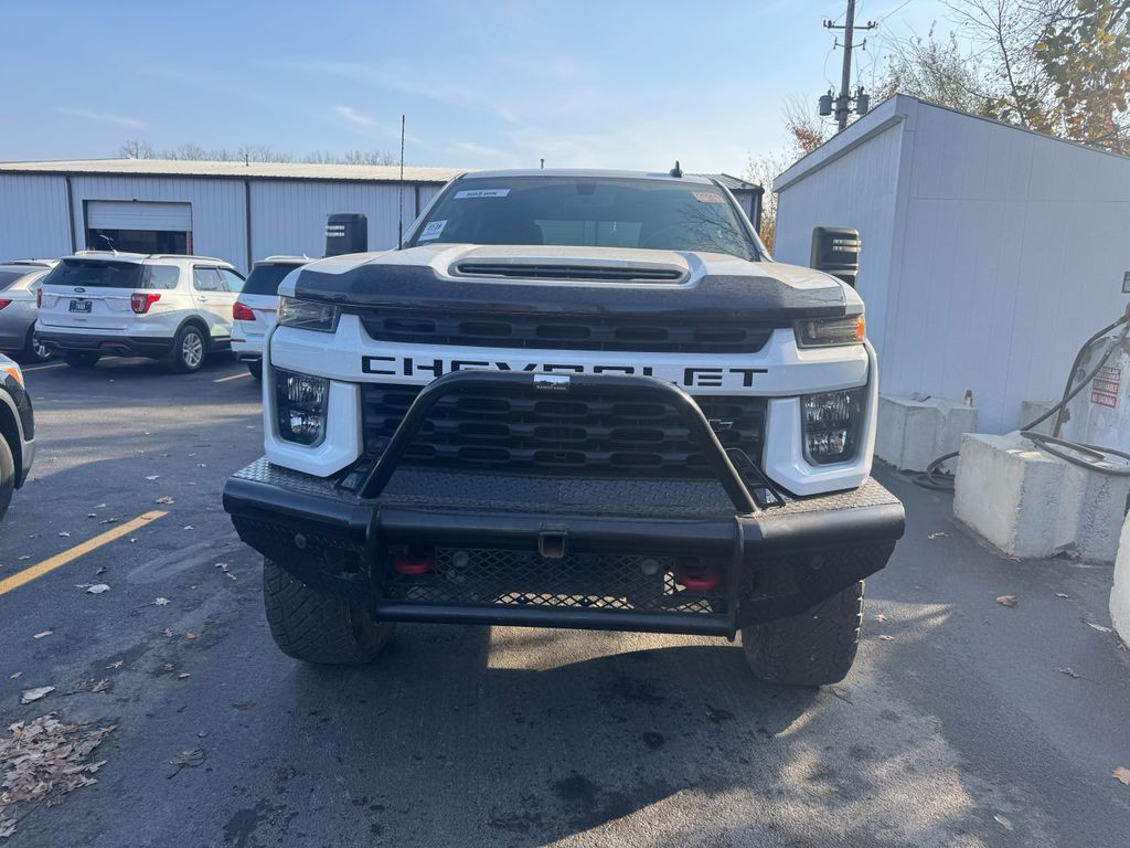 2020 Chevrolet Silverado 1500 Image 2