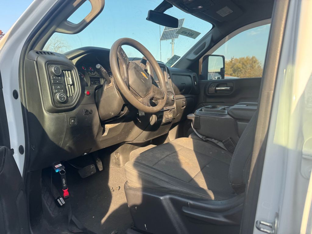 2020 Chevrolet Silverado 1500 Image 6